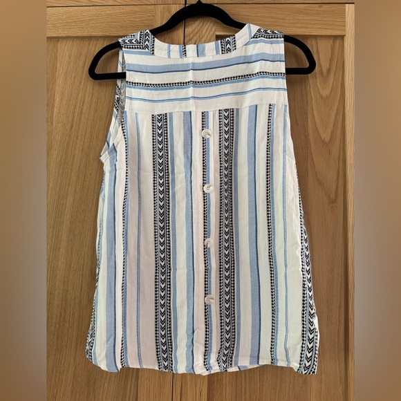 Mine White and Blue Sleeveless Tank Top - Picture 3 of 4